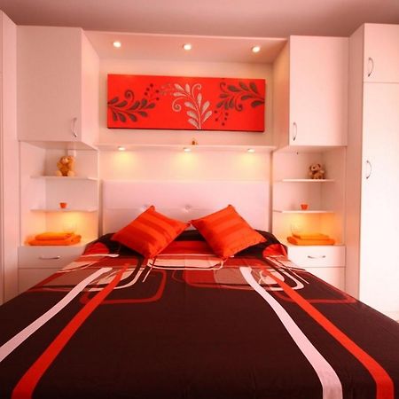 Fabulous Two Bedroom Apartment Near Las Vistas Beach In Los Cristianos Arona  Bagian luar foto